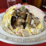 栄楽 - 高さ10cm近くある