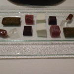 ドミニク・ブシェ トーキョー - パリジャンの小菓子