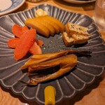 居酒屋 ヨーテル - 燻製の盛り合わせはちょうど良い箸休め