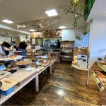 ザ パン屋 ブルーベリー - 内観 ①