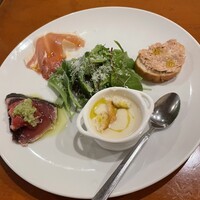 カリーナ　カリーナ - 前菜５種盛り合わせ