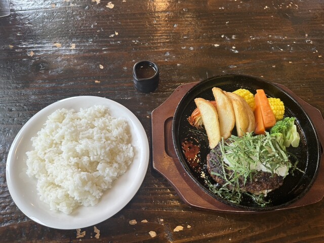 レストラン＆カフェバー りんご日和（Restaurant & cafe bar りんご日和） - 新青森（ステーキ）の写真