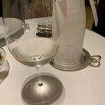 ロオジエ - ここで、新政No6 Xtype2022 純米生原酒　うーん合う合う2杯いただいちゃいました。