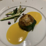 ロオジエ - 夏トリュフとサラダ菜で包んだ金目鯛のロティ