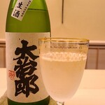 道人 - お酒⑤大治郎　純米よび酒(滋賀)
      米品種:滋賀県東近江産吟風吹100%、精米歩合:65%
