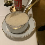 ロオジエ - コンソメオマールを泡立てて