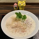 ラーメン まる五 - 鶏白湯ラーメン　800円(税込)