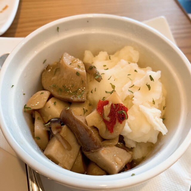 ケルティック・カフェ ケルティック・ムーンのご予約 - 高尾山口/カフェ | 食べログ