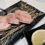 焼肉のこんげり - 厚切り塩タン