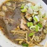 紅ズワイガニらぁ麺 まるはち屋 - 