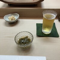 鮨 一新 - ビール　もずく