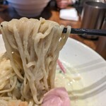セキレイ - 多加水の平打麺