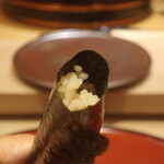 鮨 しみづ - 炊き立てのシャリと山葵の巻物