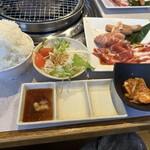 焼肉じゅうじゅうカルビ - 