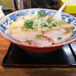 味楽 - 「潮」の大盛りに「ワンタン」をプラス！