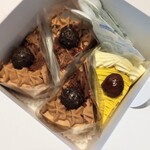 不二家  - 料理写真:子供はショコラケーキ、夫はモンブラン