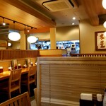 銀座 木屋 - 店内光景。