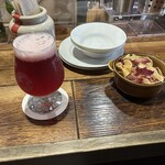 メリーズクラブ - TULIP RED IPAとさつまいもチップス