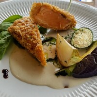 PASTA HOUSE AWkitchen FARM 多摩センター店 - アンティックサーモンのレアカツレツ