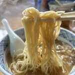 しなそば小浜 - 麺は細麺