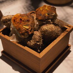 6 - クーガ芋のおやき　キムチパウダー