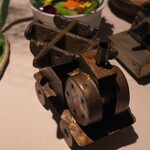 6 - ポンデケージョ、チーズを練り込んでワッフル型に