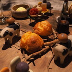 6 - シュークリーム　キンカンとカスタード　ダージリンロイヤルミルクティーのキャラメル