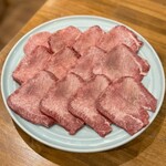 炭火焼肉ホルモンさわいし - 樺澤商店 特選タン