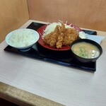 かつや - 海老、ヒレ、メンチカツ定食979円