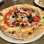 Trattoria e Pizzeria De salita 赤坂 - 