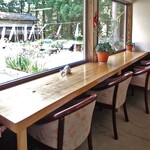 クマカフェ - カウンター席