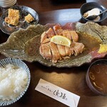 とんかつ 串揚げ 優膳 - 厚切りポークソテー膳