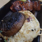 炭火焼鳥 おんどり - しいたけつくね詰め　レバー