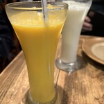 グルガオン - マンゴーラッシー、ラッシー