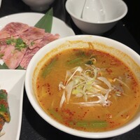 老舗精肉店直送 千種焼肉 飛騨牛の奴隷 千種店 - 