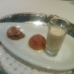 銀座 ハプスブルク・ファイルヒェン - グリュイエールチーズの一口スープ、ライスコロッケ、オマール海老のペースト
