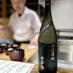 温石 - 最近は、お酒の解説もユーモアが効いています(^^)
      ふくよかさと華やかさが素敵な七本槍♪