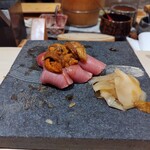 銀座のみこ寿司 - 中トロうにのせ