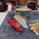 銀座のみこ寿司 - 赤身、真鯛、鯵