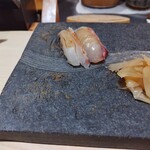 銀座のみこ寿司 - 鯛、シマアジ