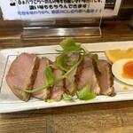 麺屋 一八 - 鴨と鰹出汁、オレンジラーメン　