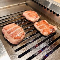 焼肉 黒田 - 厚切り上タン塩