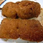 やっこ - はも（手前）としいたけ（奥）です。季節的に はも をオーダーしました。