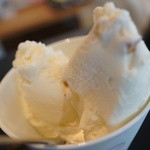 ジェラテリア ジェリーム - アーモンドプラリネ、クリームチーズ