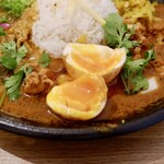 スパイシーカレートップ - スパイス玉子