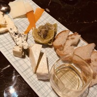 DINING & BAR TABLE 9 TOKYO - 