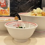 蒙古タンメン中本 - 別皿トッピングと北極やさい