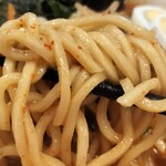 蒙古タンメン中本 - 麺アップ