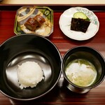 片折 - 氷見牛の八幡巻き ミンク鯨の味噌汁 香の物 ご飯 