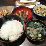 上村うなぎ屋 - 大盛りの御飯ときも吸い。
      